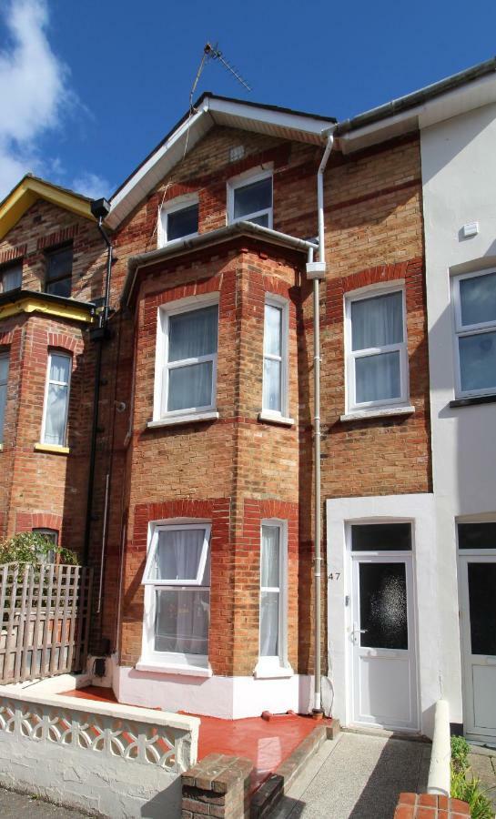 Gorgeous Town Centre Apt With Courtyard Garden Bournemouth Exterior foto